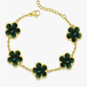 18K Gold Dainty Clover Charm Bracelet Emerald Green Adjustable Lobster Clasp